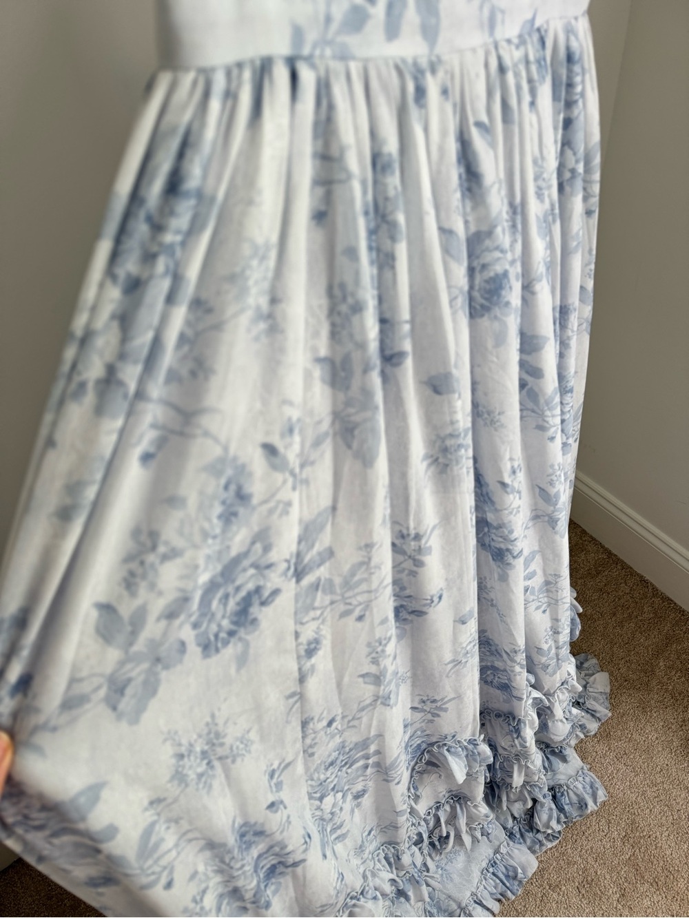 NWT REVOLVE V. Chapman Carmen Corset Front-Slit Ruffled Chiffon Gown - Picture 9 of 11